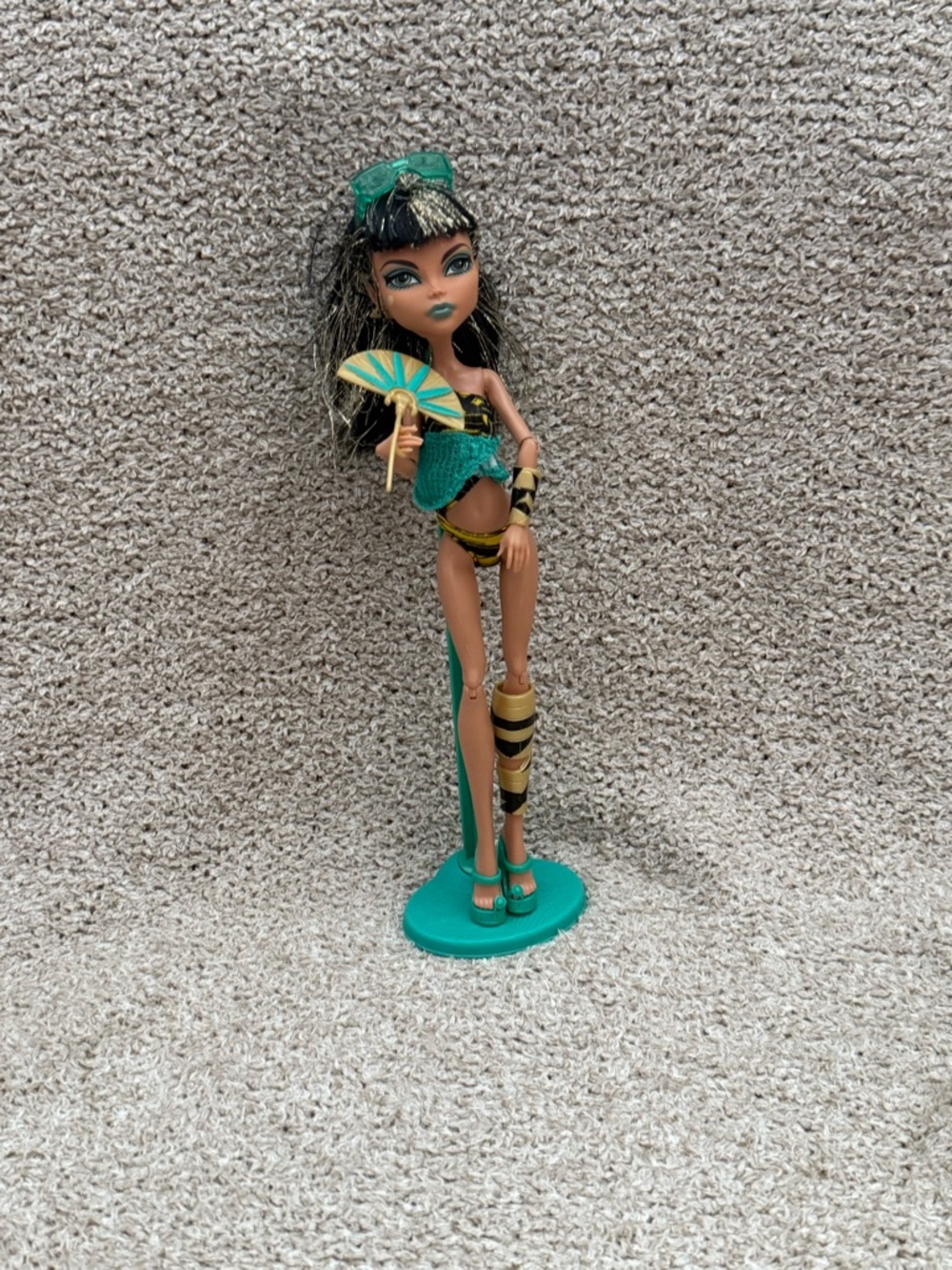 Cleo De Nile monster high doll
